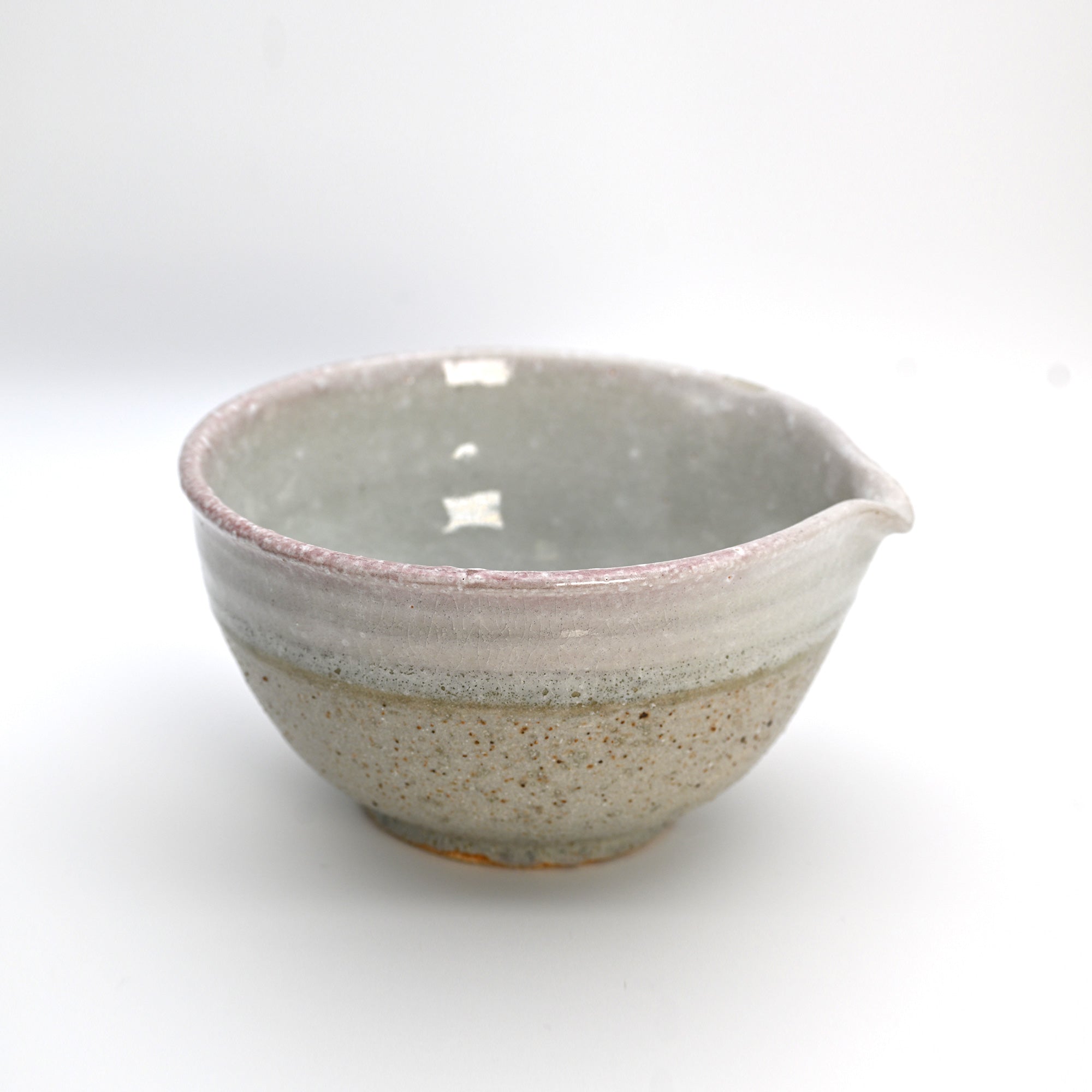 Katakuchi Matcha Bowl – White Pebble